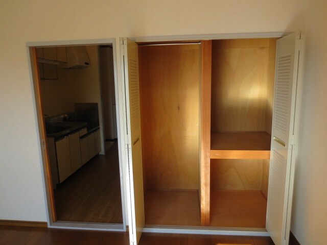 物件内観写真9　(収納)