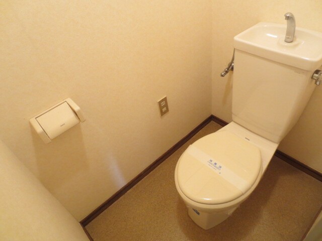 物件内観写真14　(トイレ)