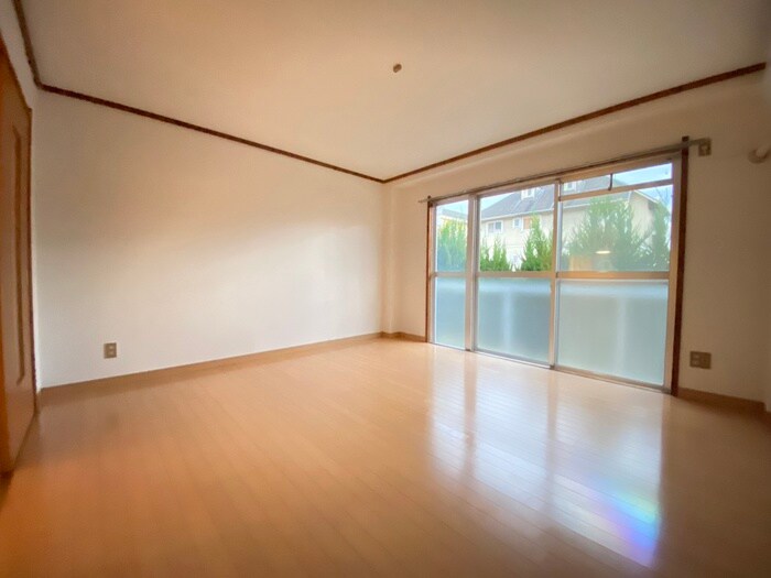 物件内観写真13　(居室)