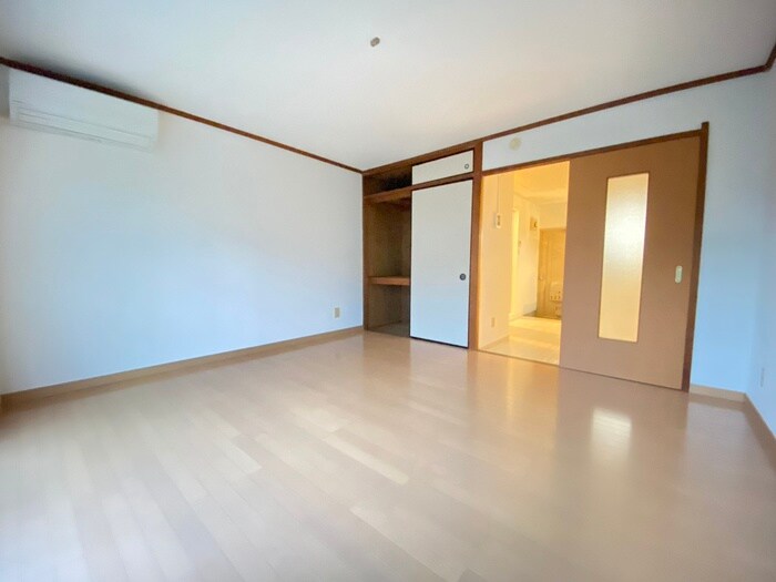 物件内観写真16　(居室)