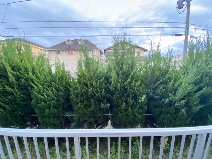 物件内観写真17　(室内からの展望)