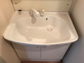 物件内観写真11　(洗面)