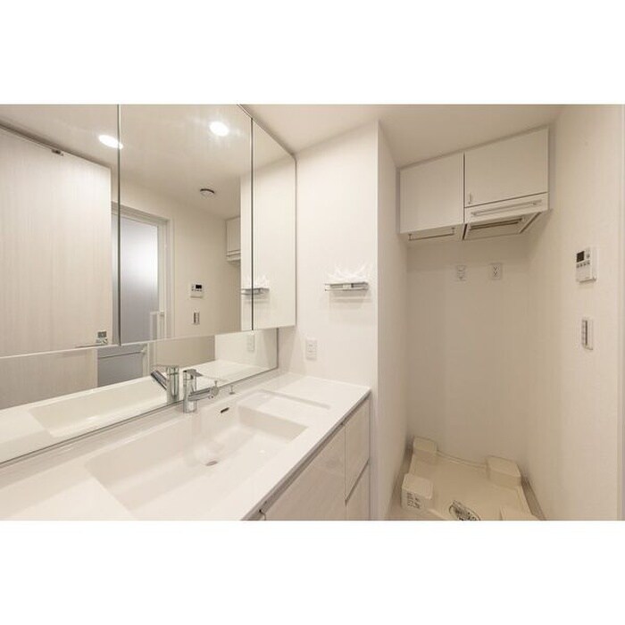 物件内観写真9　(洗面)