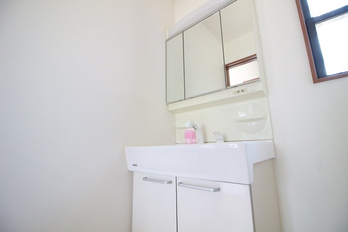 物件内観写真15　(洗面)