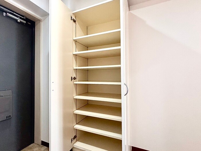 物件内観写真16　(靴箱)