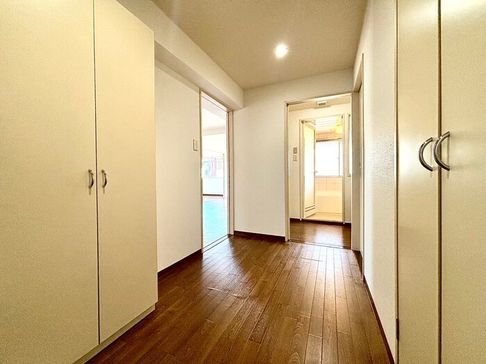 物件内観写真20　(廊下)
