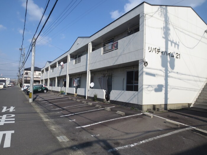 物件外観写真2　(駐車場)