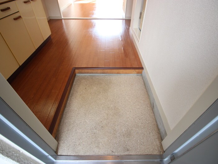 物件内観写真14　(玄関)