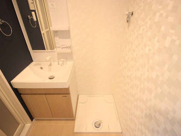 物件内観写真11　(洗濯機置場)