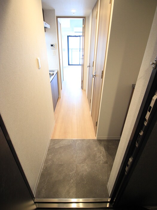 物件内観写真19　(玄関)