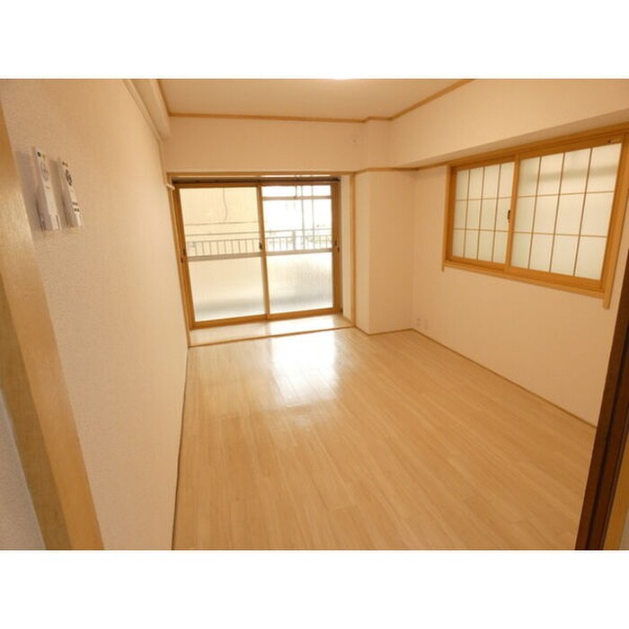 物件内観写真5　(居室)