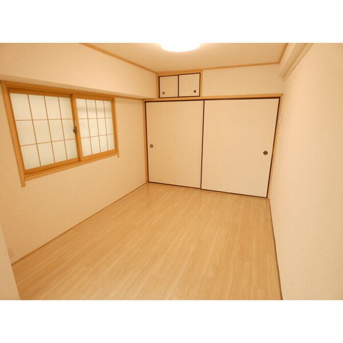 物件内観写真6　(居室)