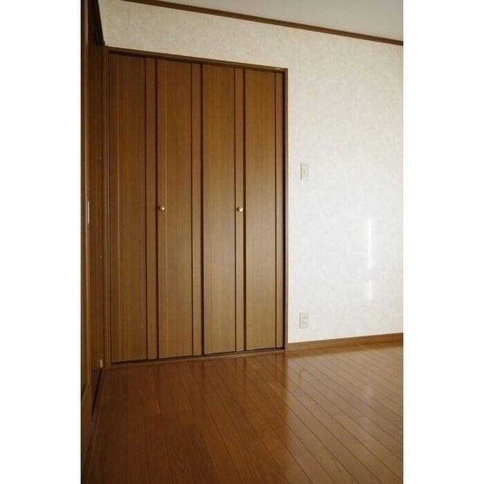 物件内観写真10　(収納)