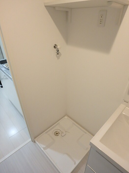 物件内観写真10　(洗濯機置場)