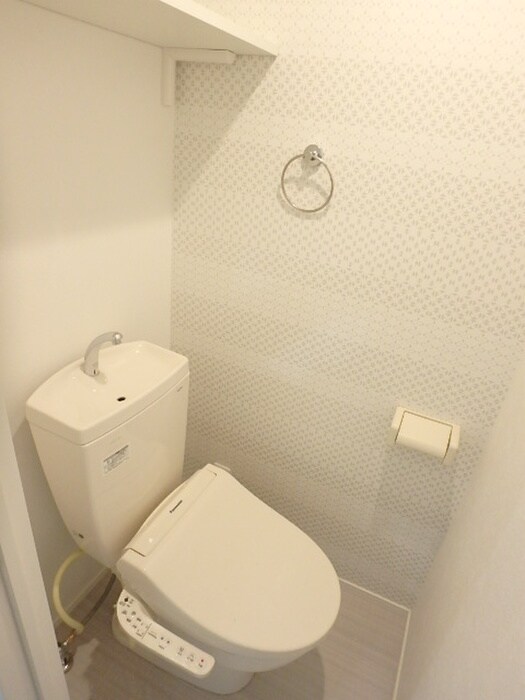 物件内観写真14　(トイレ)