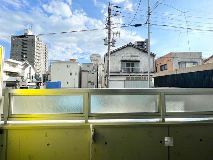 物件内観写真9　(室内からの展望)