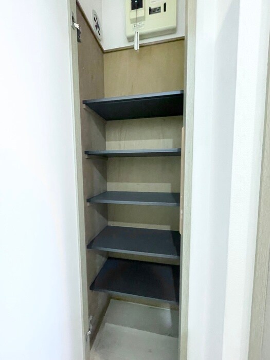 物件内観写真15　(靴箱)