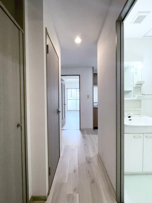 物件内観写真21　(廊下)