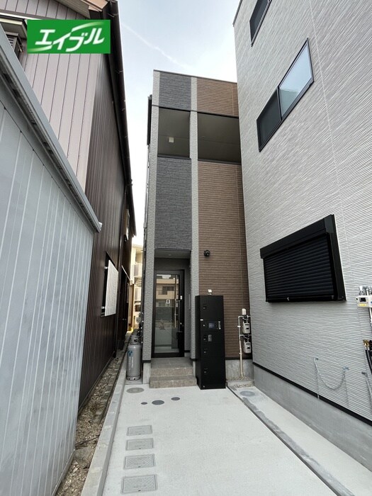 物件外観写真1　(外観写真)