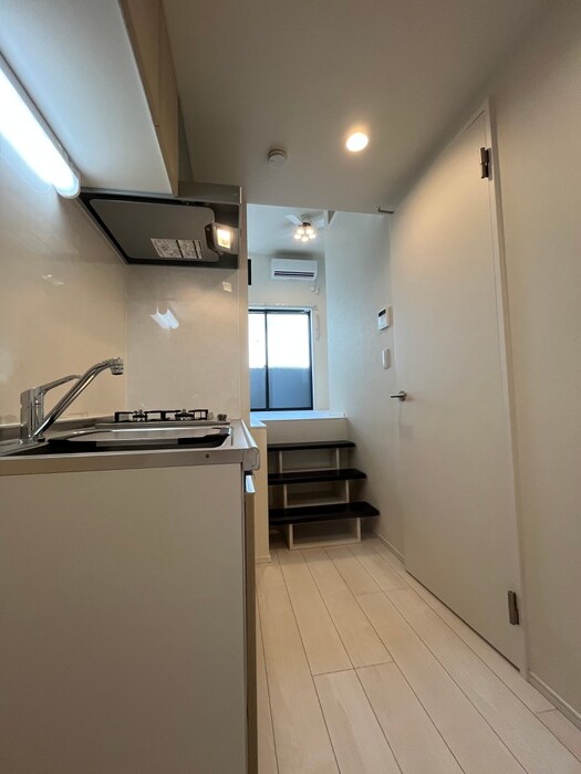 物件内観写真14　(廊下)