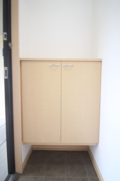 物件内観写真8　(靴箱)