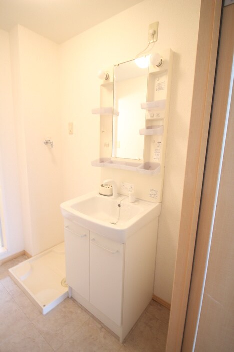 物件内観写真9　(洗面)