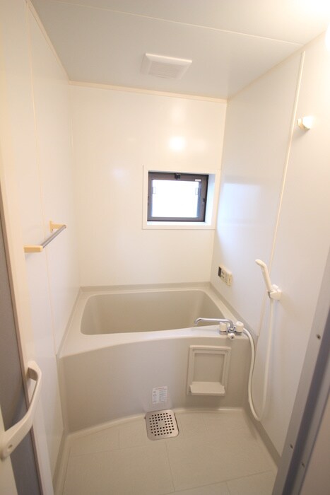 物件内観写真10　(バス／シャワールーム等)