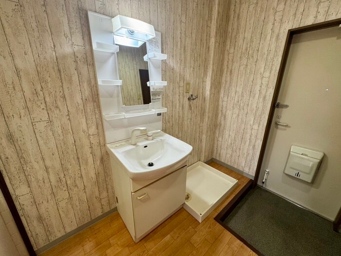 物件内観写真10　(洗面)