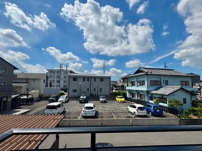 物件内観写真18　(室内からの展望)