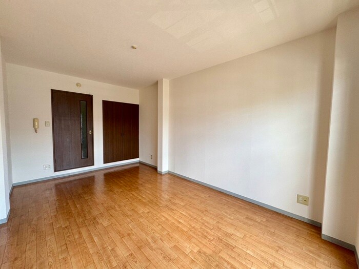 物件内観写真21　(居室)