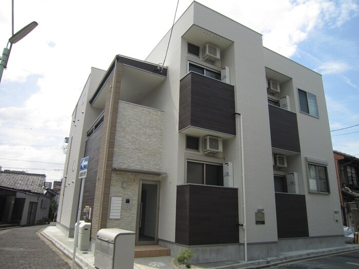 物件外観写真2　(外観写真)