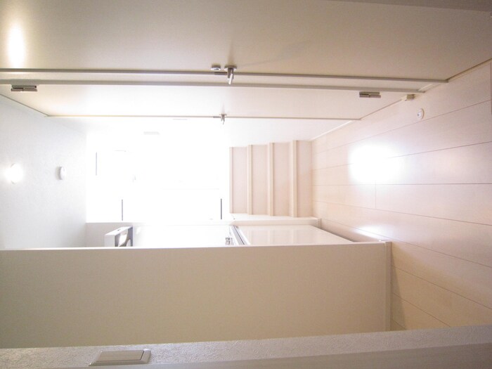 物件内観写真18　(玄関)