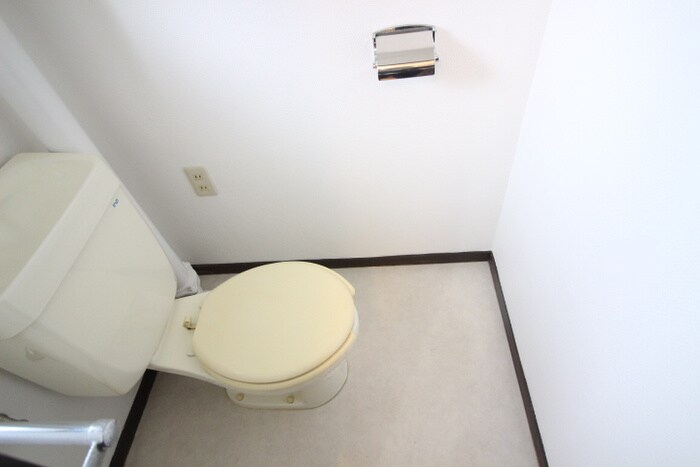 物件内観写真12　(トイレ)