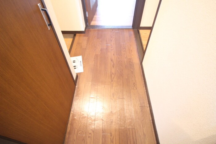 物件内観写真14　(廊下)