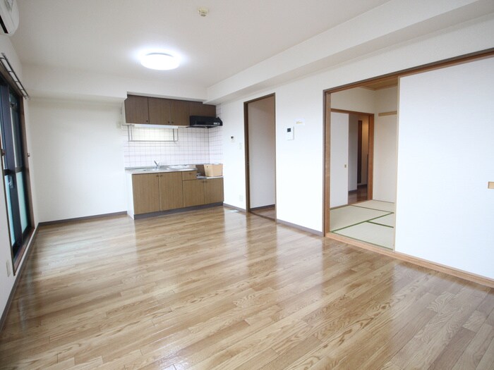 物件内観写真4　(居室)