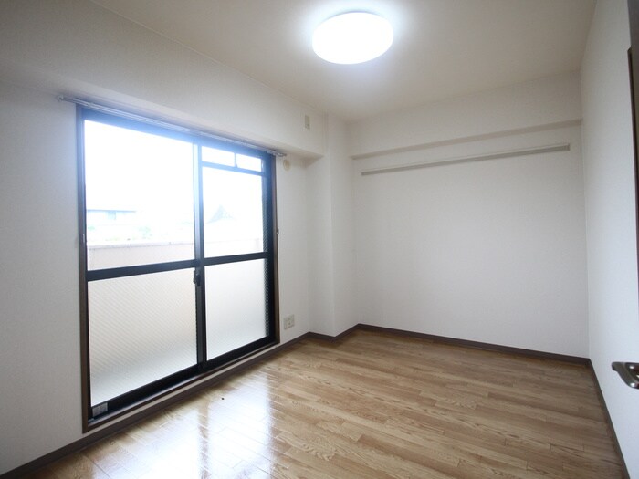 物件内観写真6　(居室)