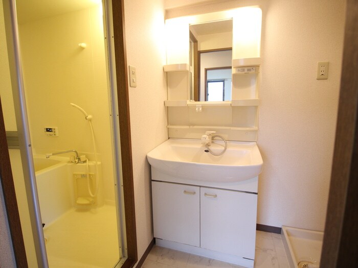 物件内観写真11　(洗面)