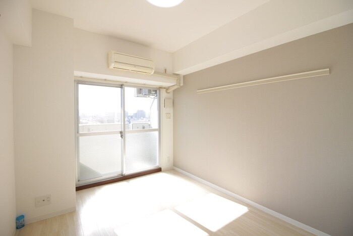 物件内観写真10　(居室)