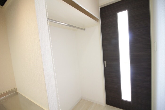 物件内観写真11　(収納)