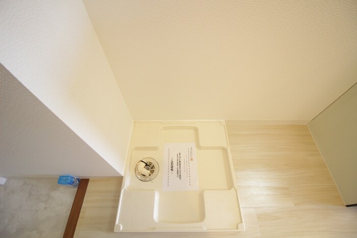 物件内観写真14　(洗濯機置場)