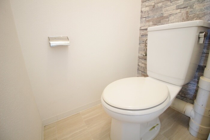 物件内観写真15　(トイレ)