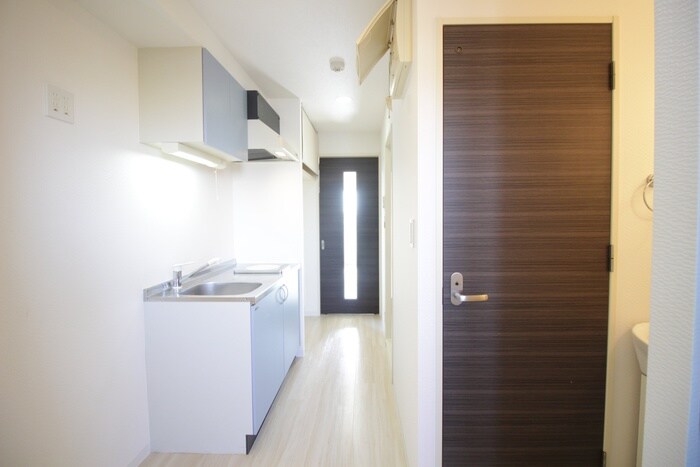 物件内観写真18　(廊下)