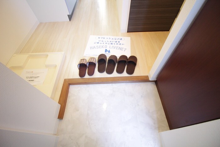 物件内観写真19　(玄関)