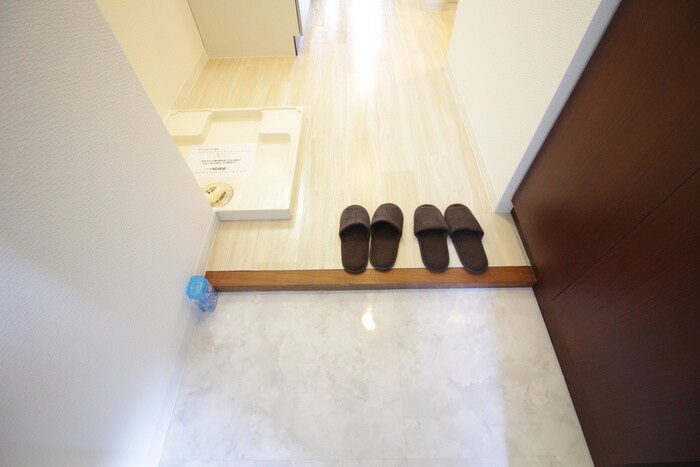 物件内観写真20　(玄関)