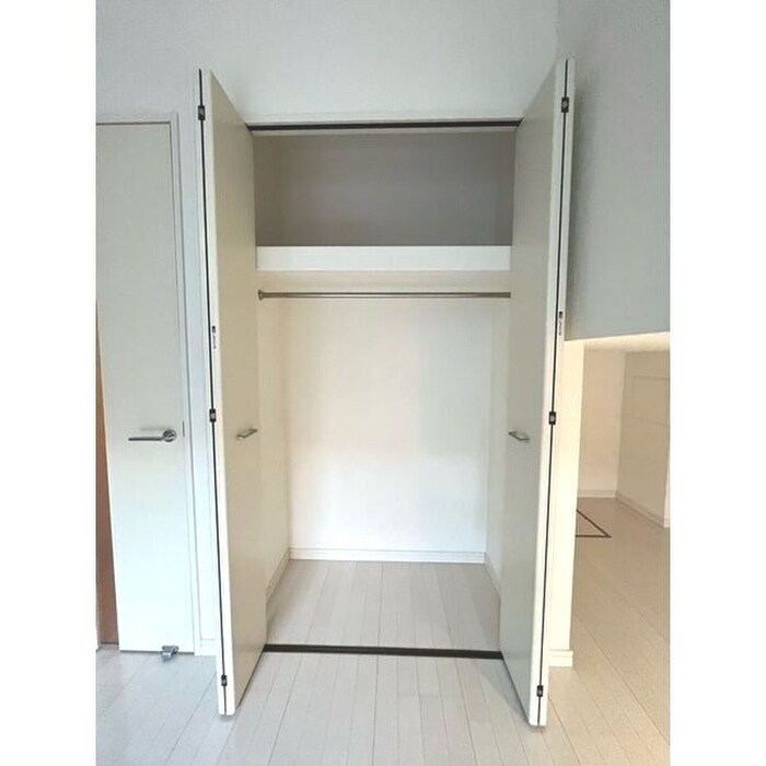 物件内観写真12　(収納)