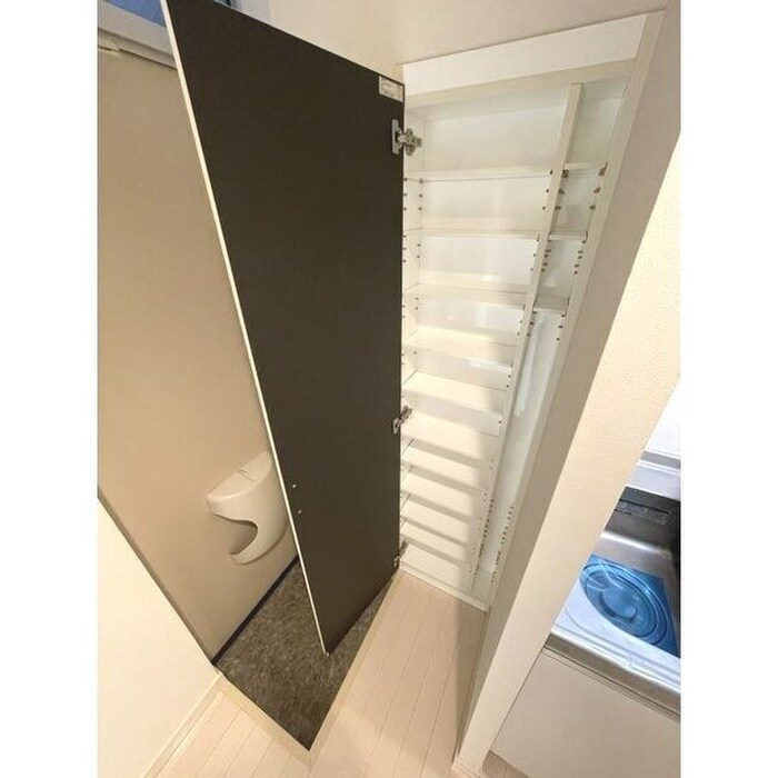 物件内観写真14　(靴箱)