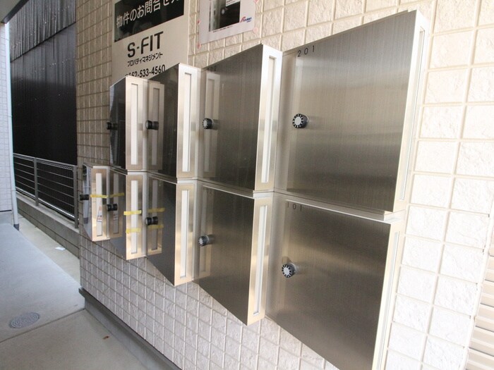 物件外観写真6　(建物設備)