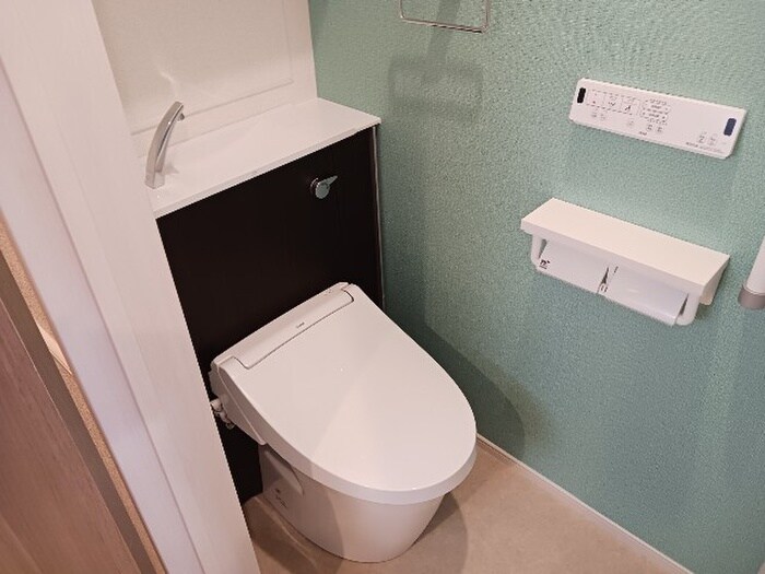物件内観写真6　(トイレ)