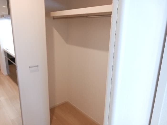 物件内観写真12　(収納)