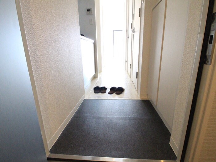 物件内観写真21　(玄関)